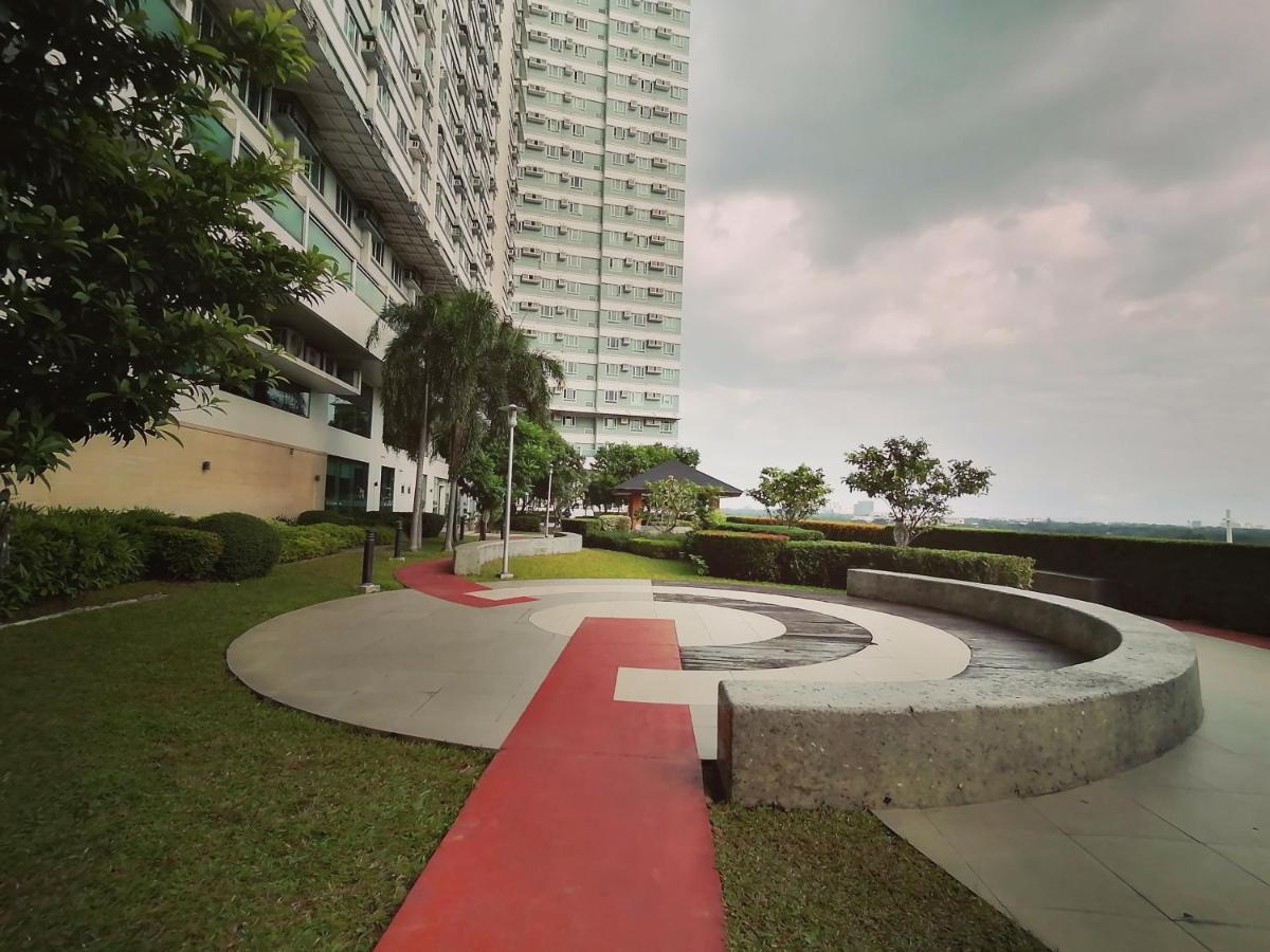 The Beacon Makati Staycation Suites Manila Exteriör bild